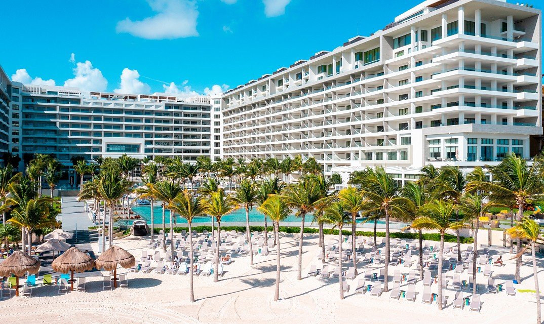 Hotel Garza Blanca Cancún: Elegancia y Lujo en el Caribe Mexicano