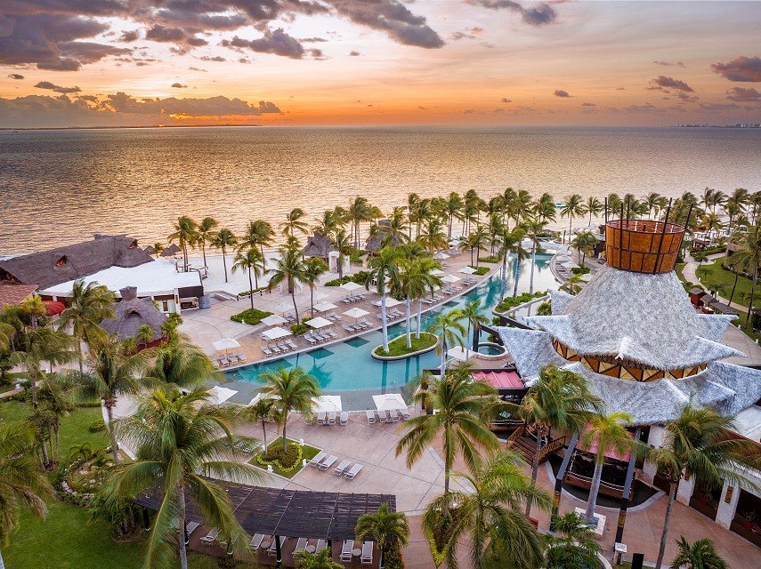 Hotel Villa del Palmar Cancun: Lujo y Confort en el Paraíso